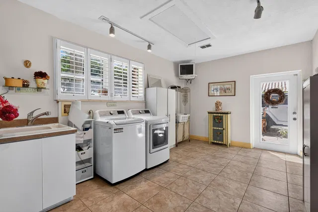 North Palm Beach Country Club Residence photo 57