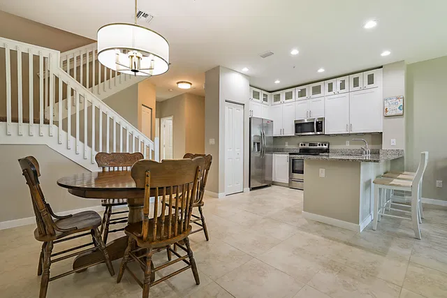 Residence photo 4