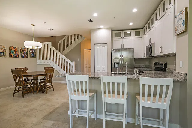 Residence photo 5