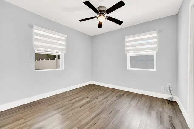 Residence photo 5