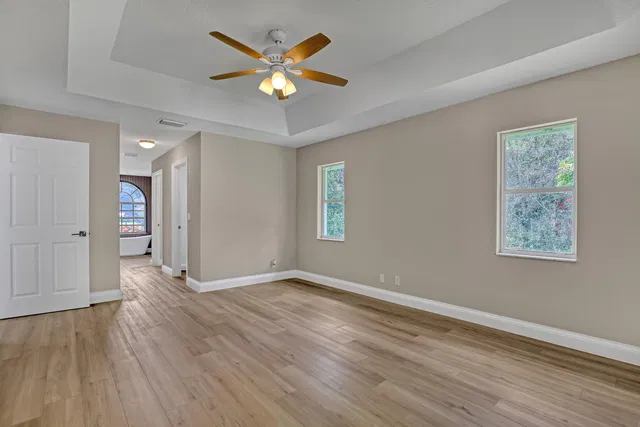 Residence photo 28