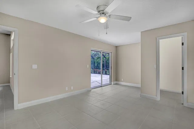 Residence photo 36