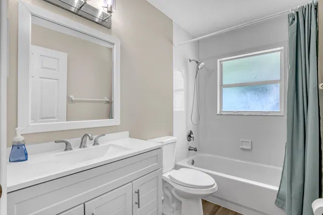 Residence photo 41