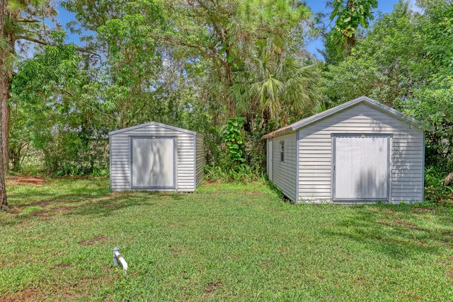 Residence photo 56