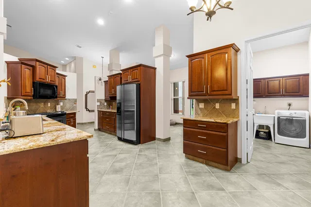 Paddock Park 1 Residence photo 12