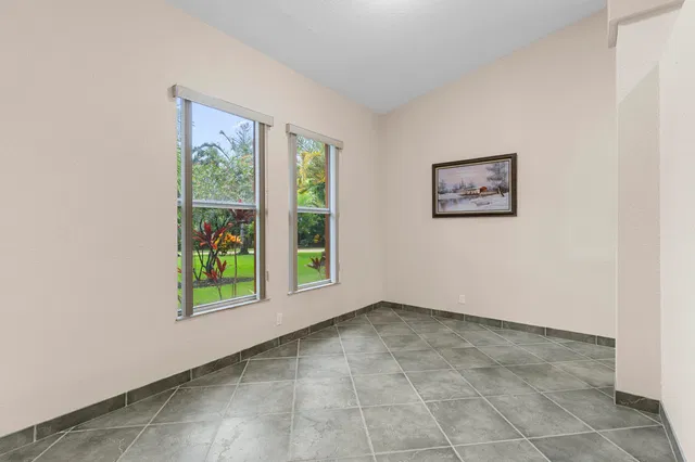 Paddock Park 1 Residence photo 30