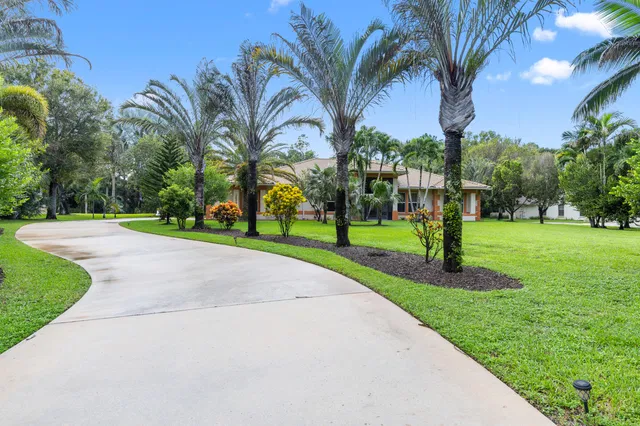 Paddock Park 1 Residence photo 43