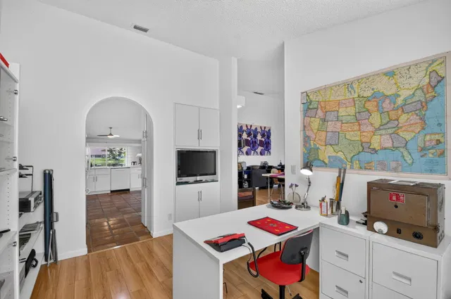 Residence photo 11