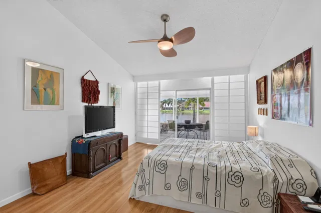 Residence photo 24