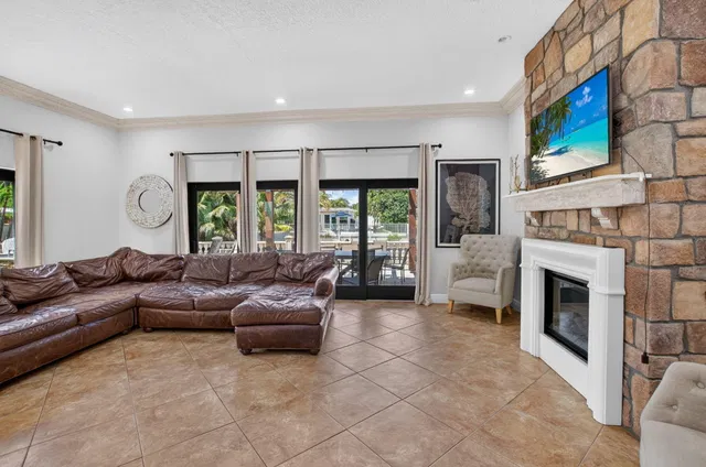 Residence photo 7