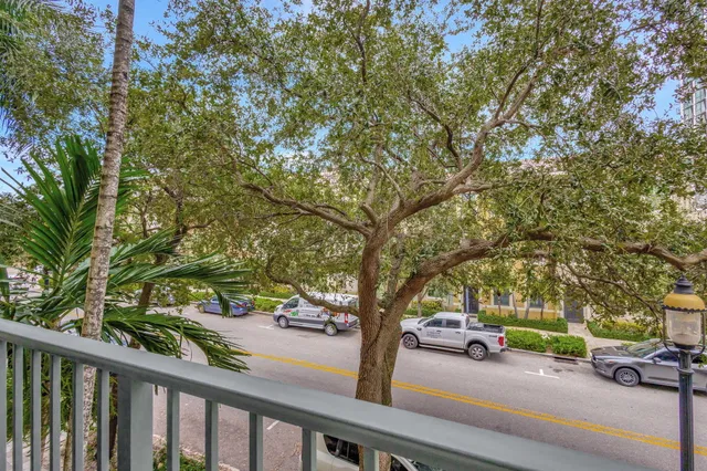 Courtyards in Cityplace Unit 223 photo 2