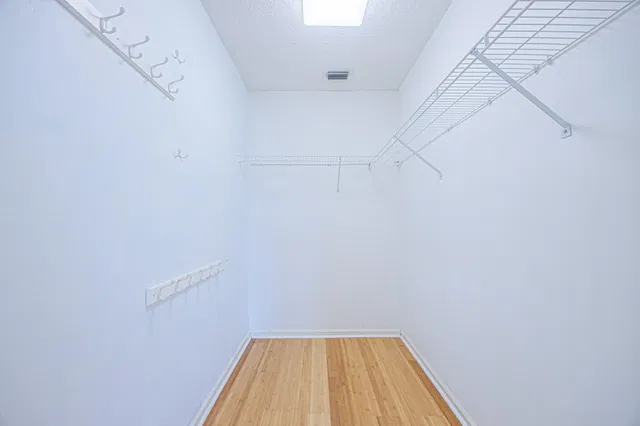  Residence photo 4