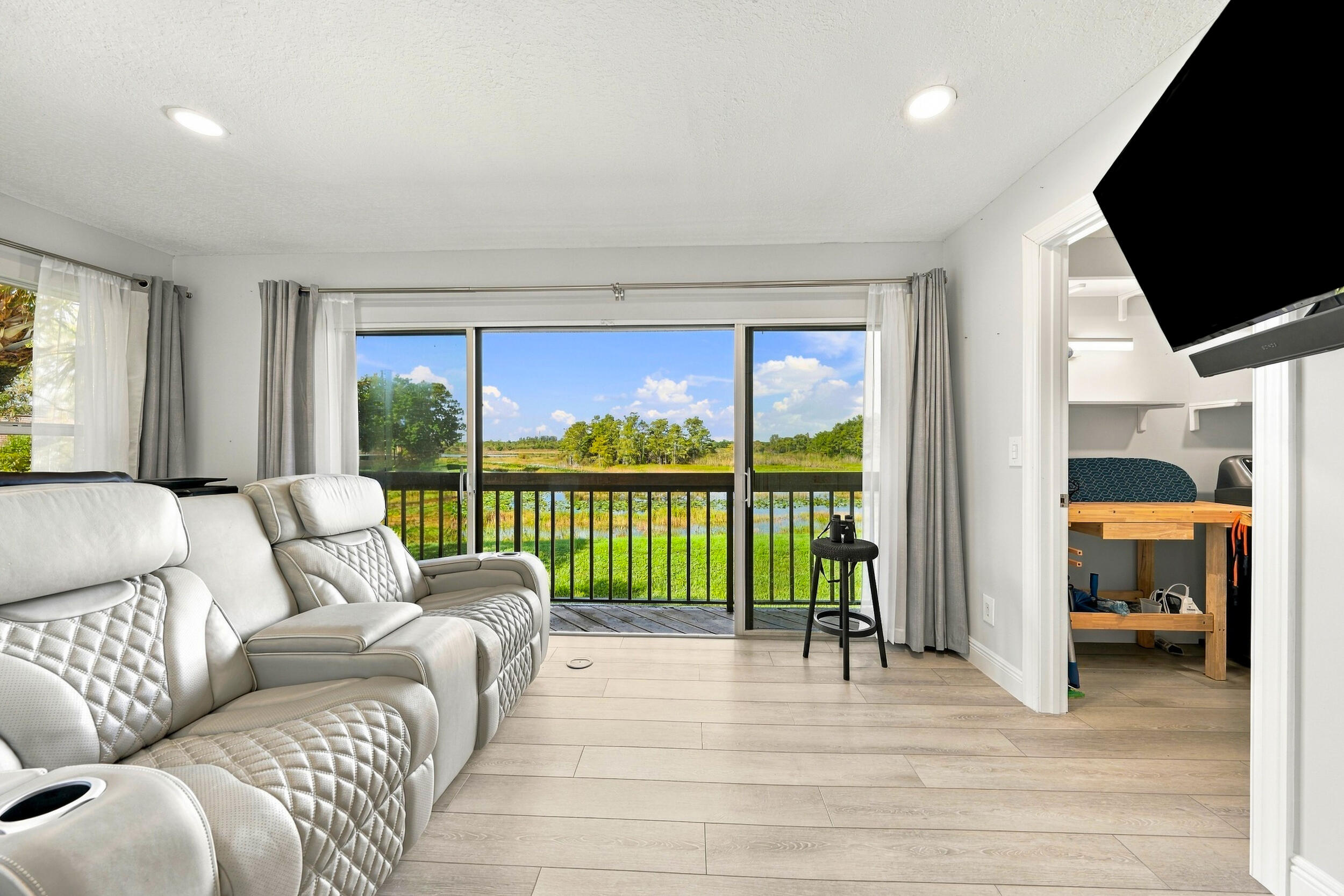 PGA National Palm Beach Gardens Unit 202 photo 8