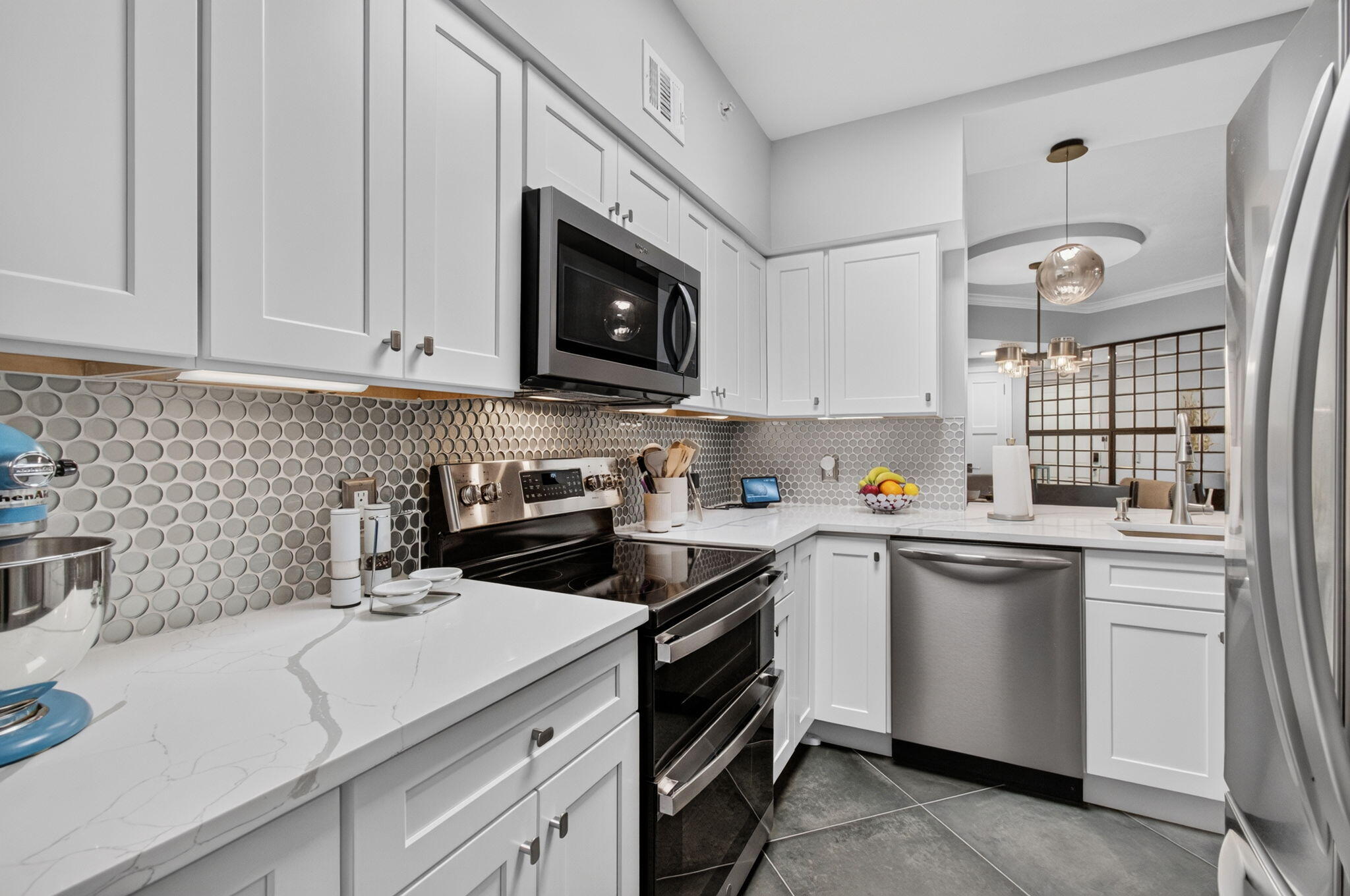 Unit 113 photo 15