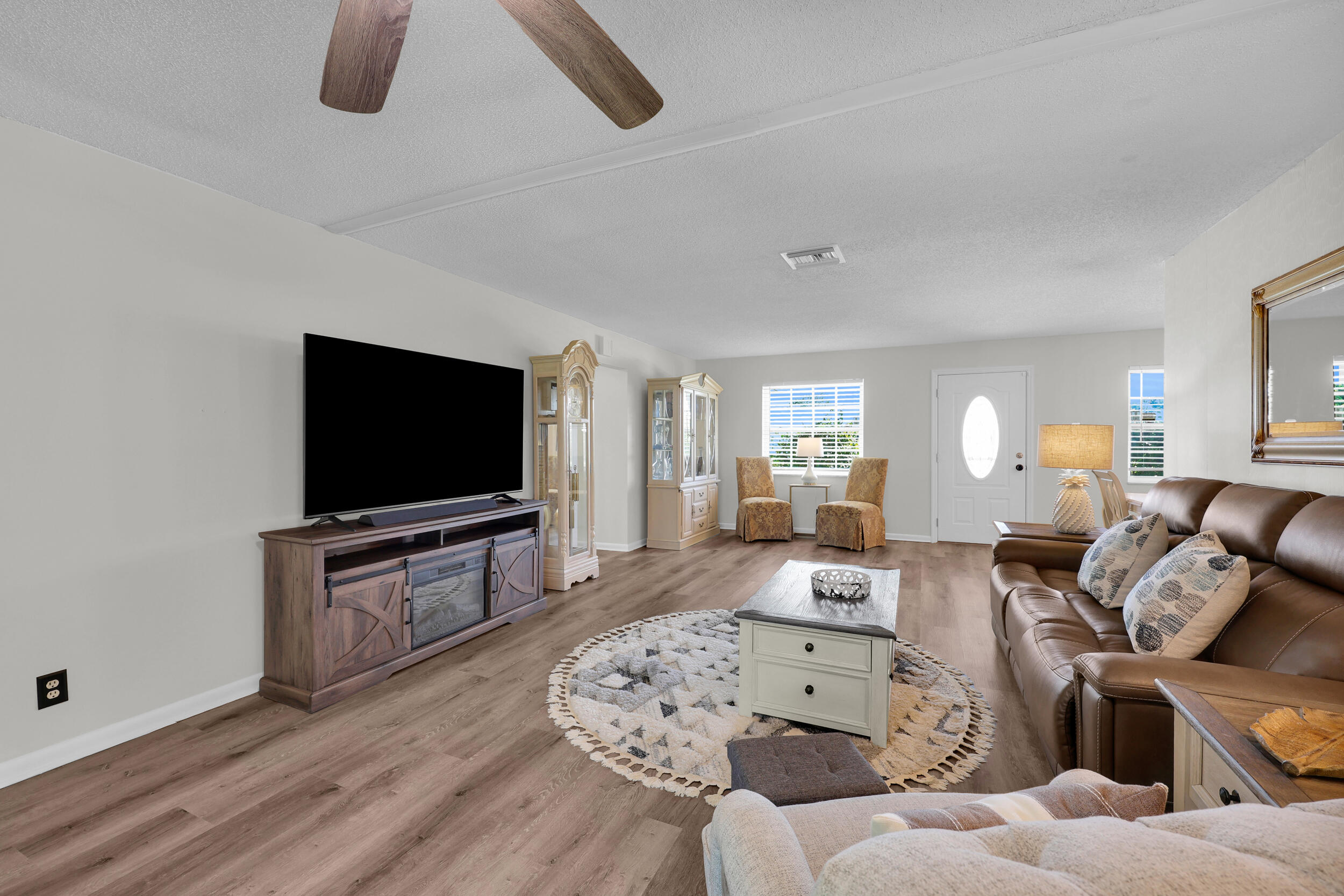 Residence photo 11