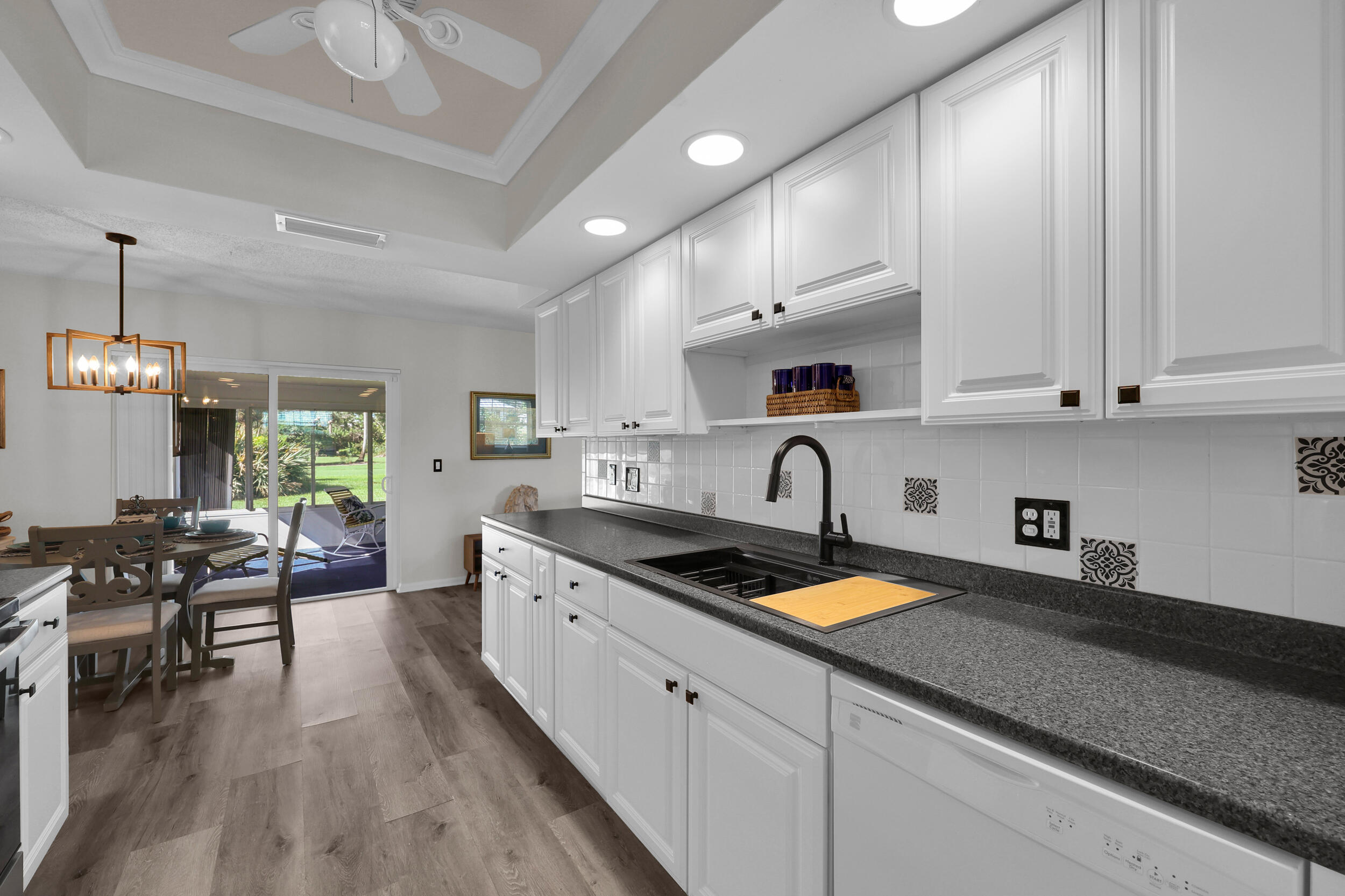 Residence photo 18
