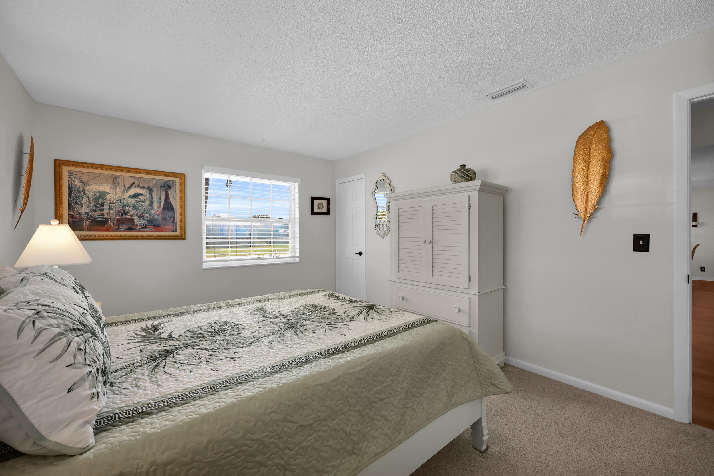 Residence photo 22