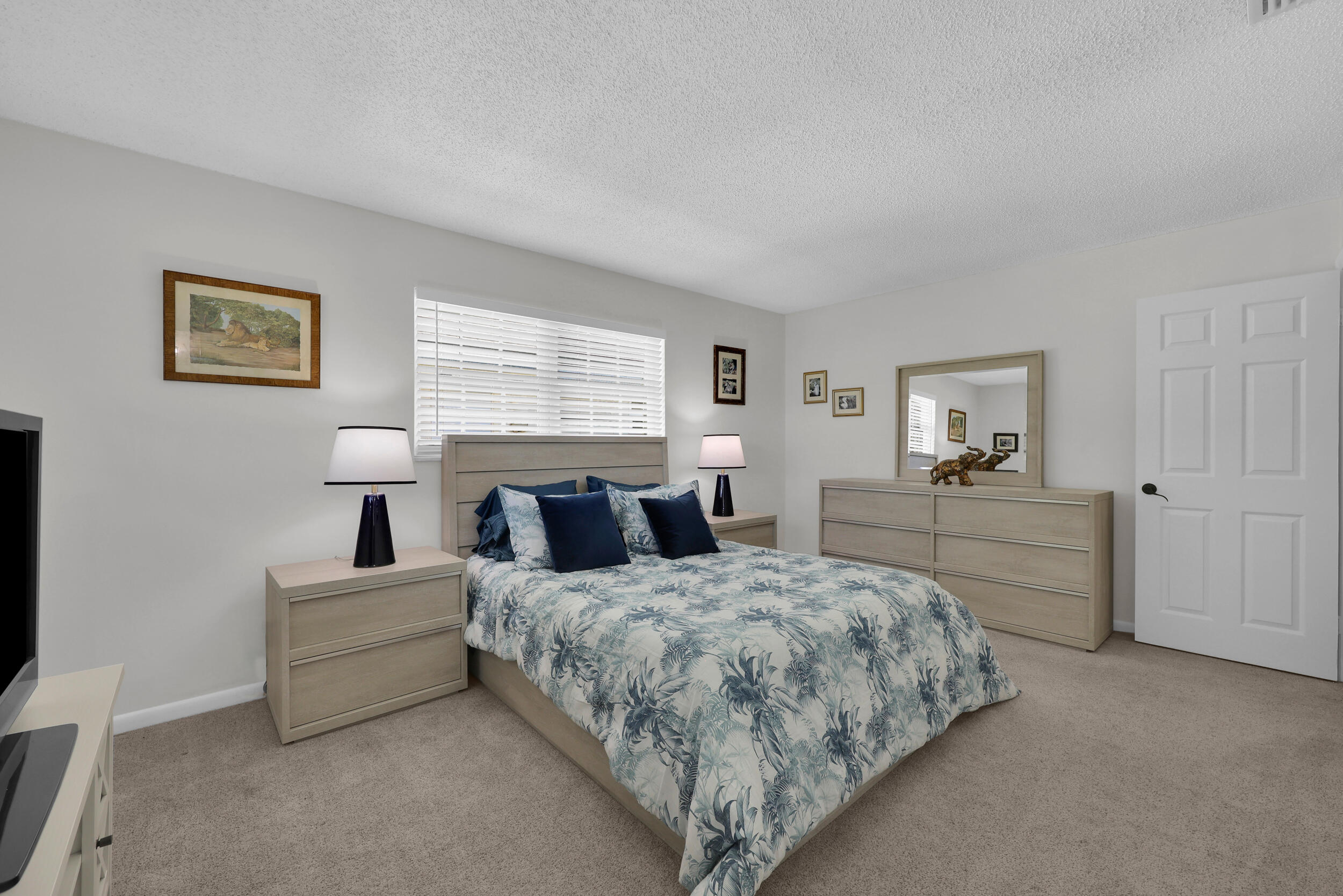 Residence photo 26