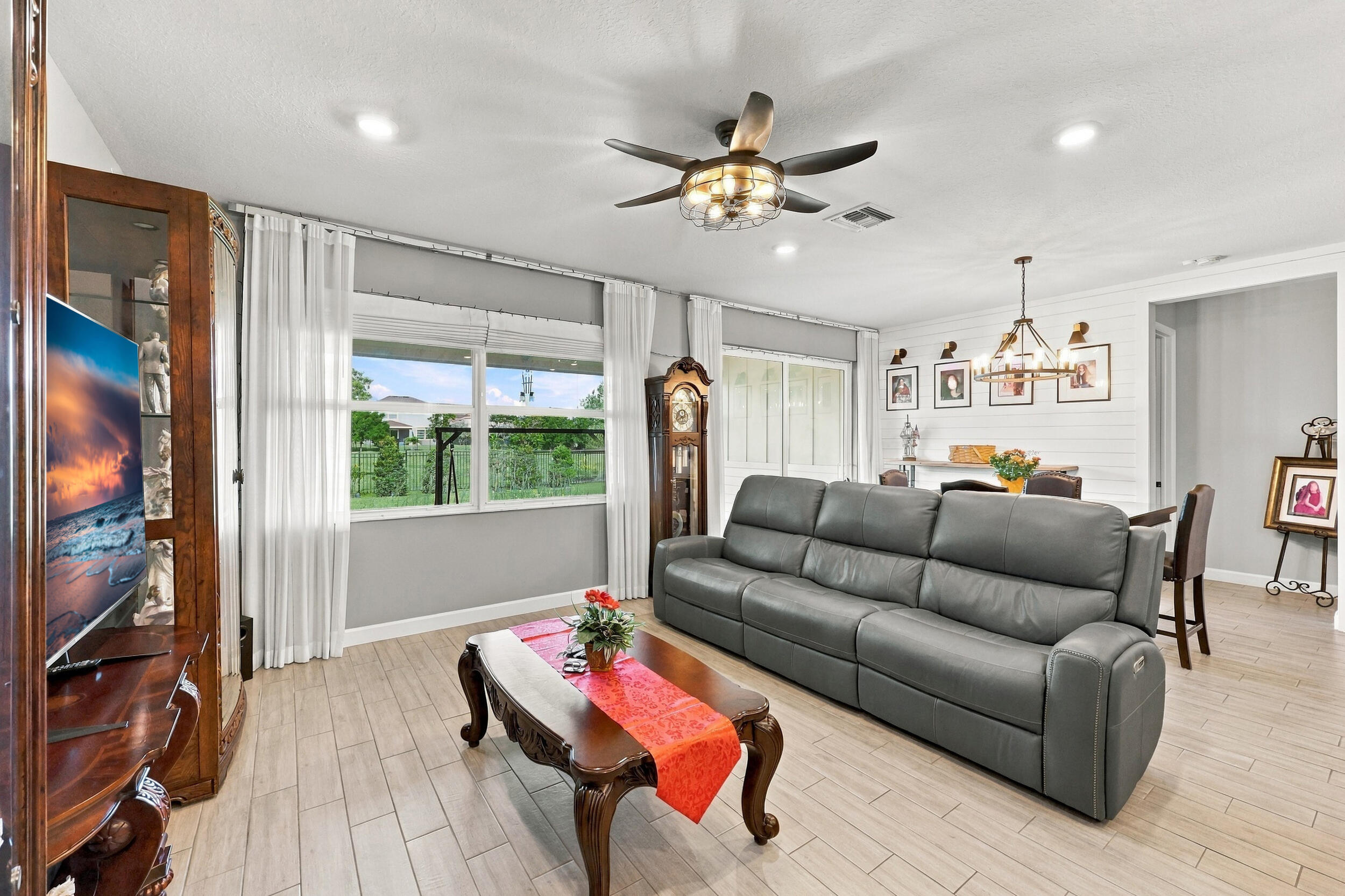Residence photo 20