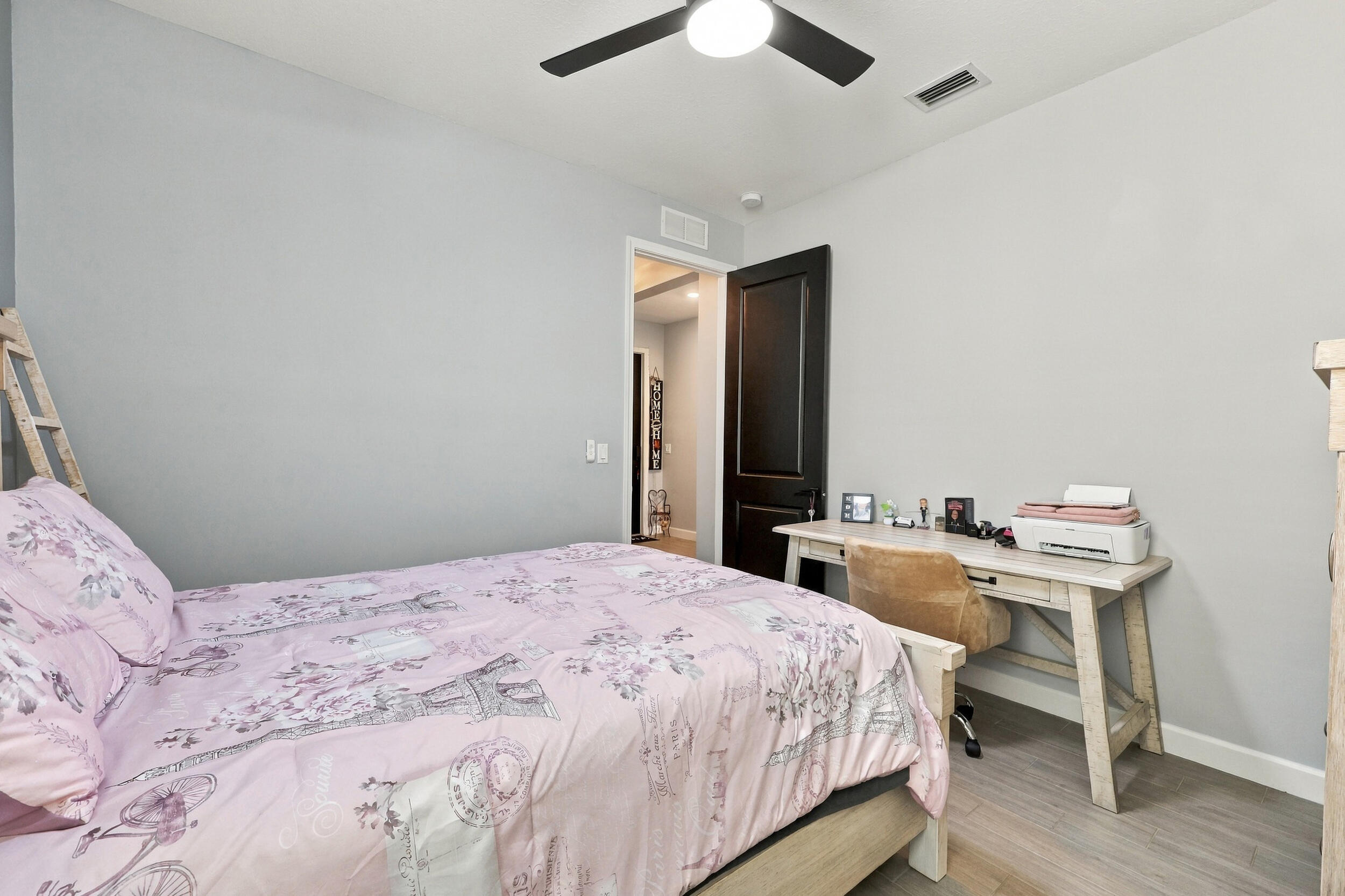 Residence photo 29