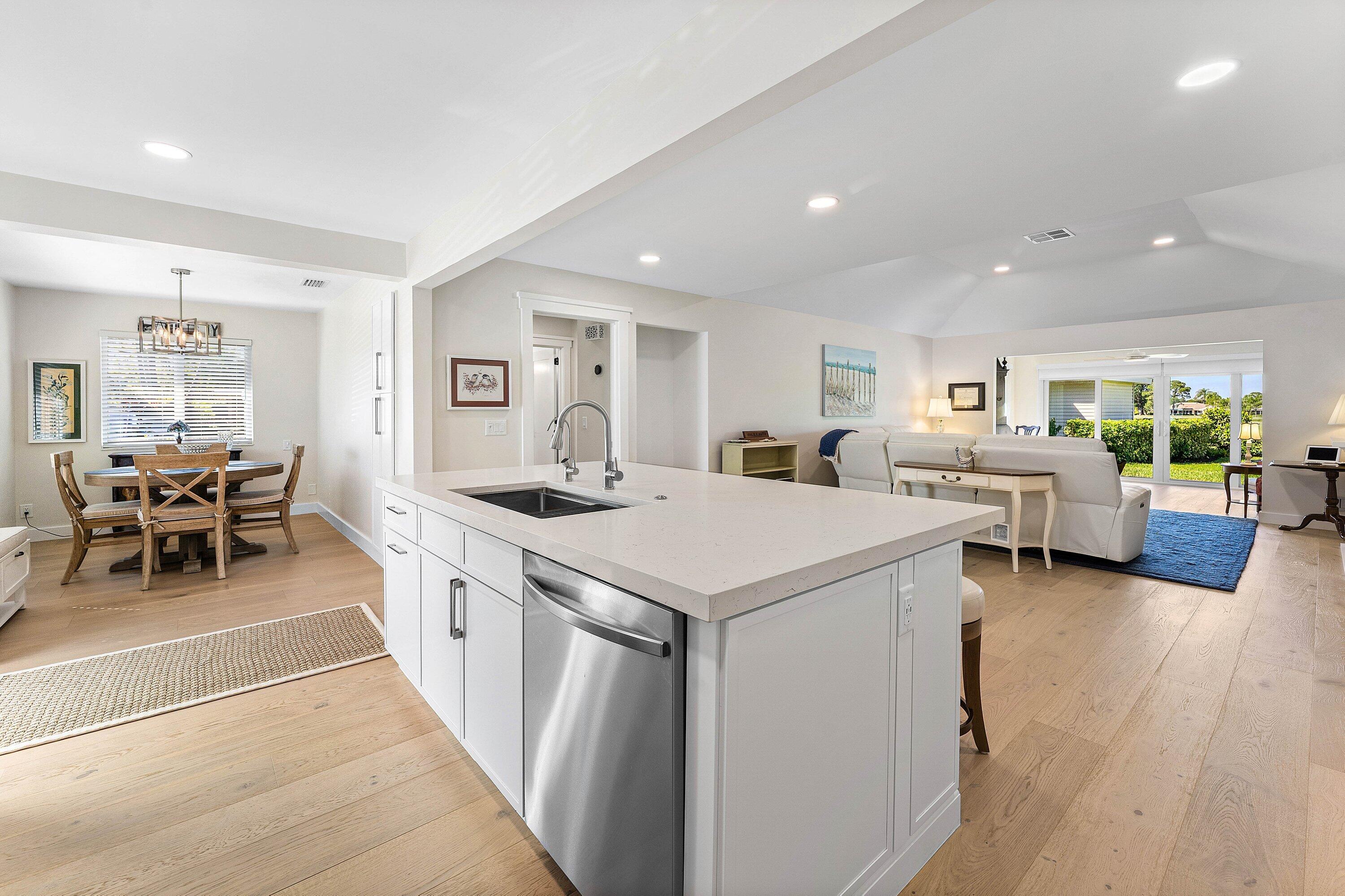 Eastpointe Country Club Residence photo 15