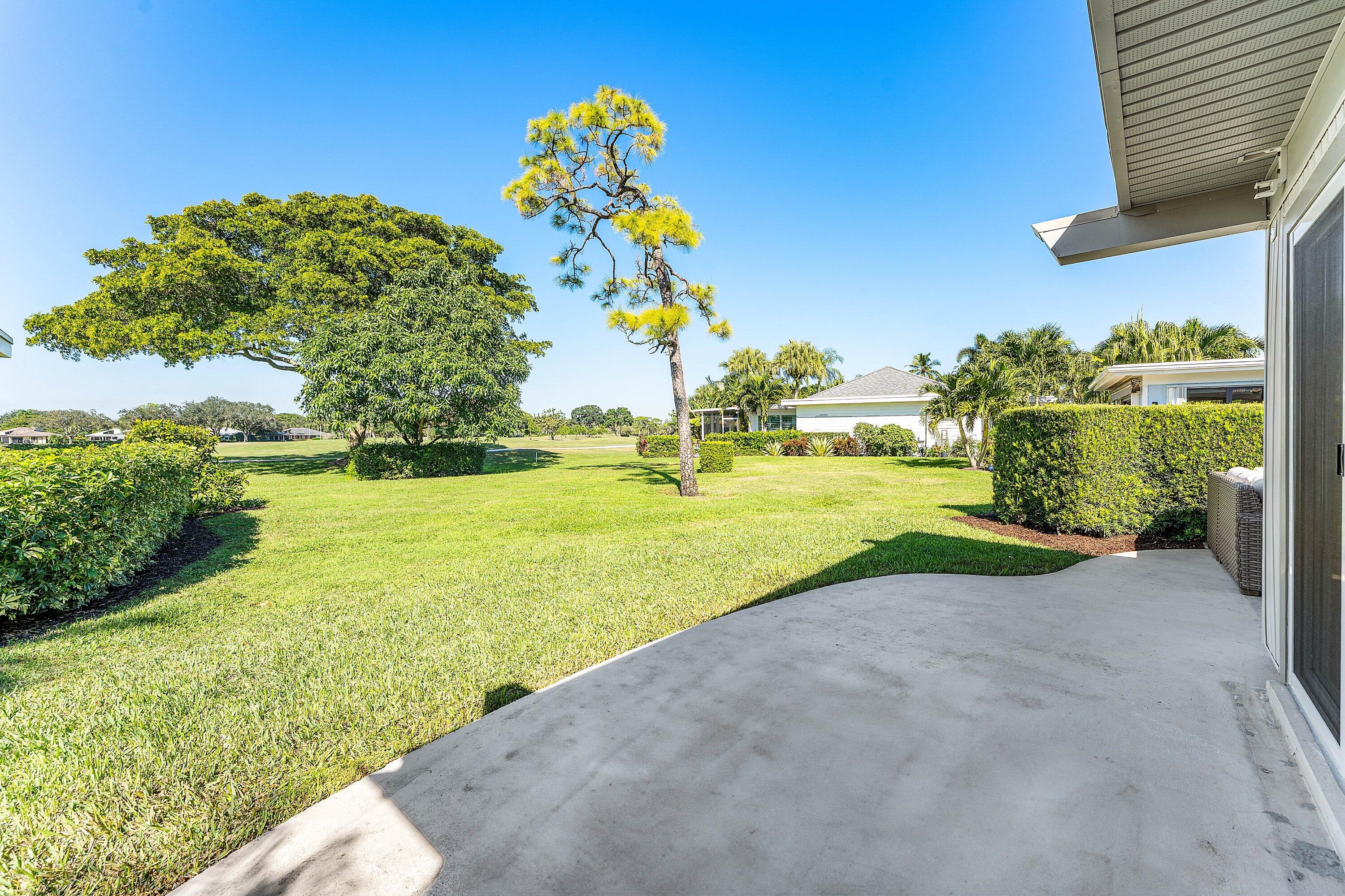 Eastpointe Country Club Residence photo 26