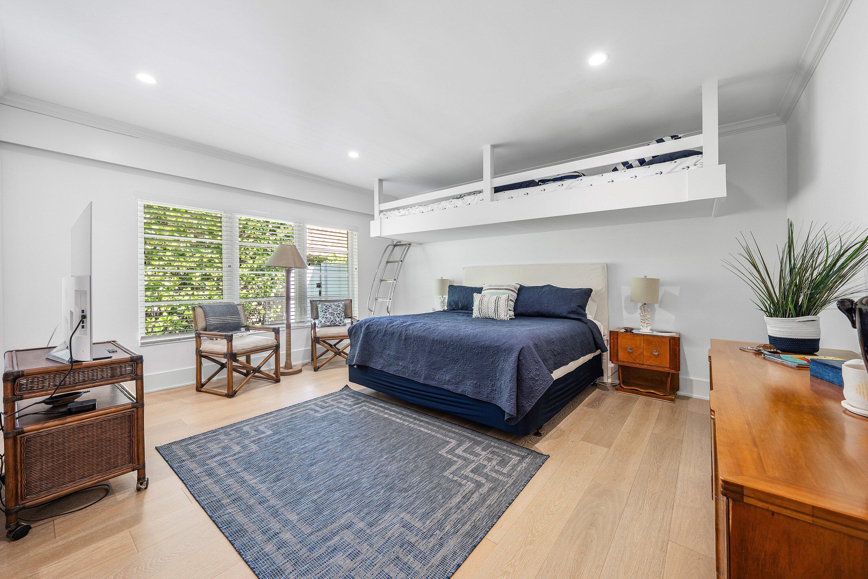  Residence photo 16