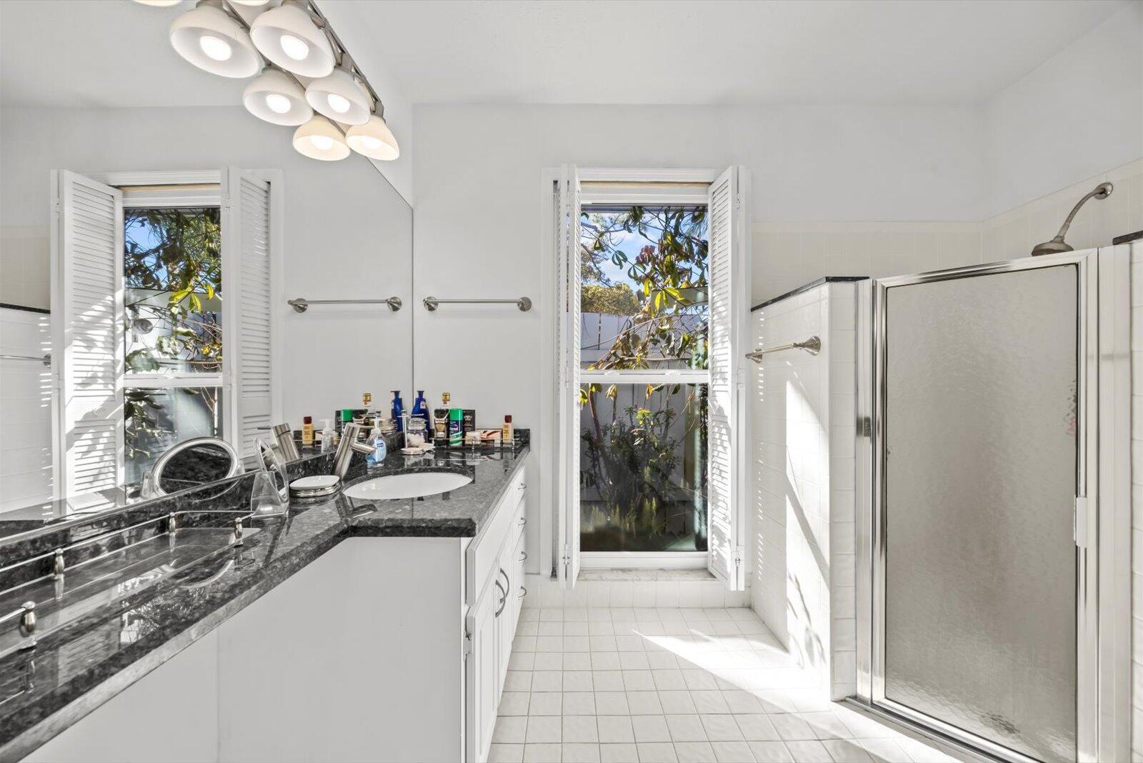 Residence photo 18