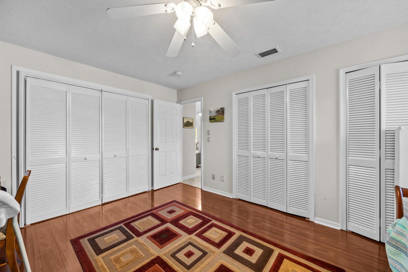 Residence photo 25