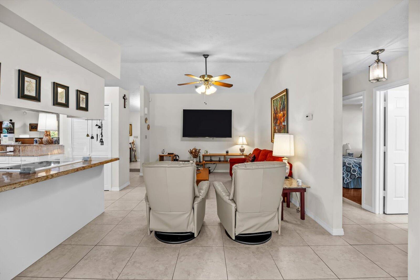 Residence photo 28