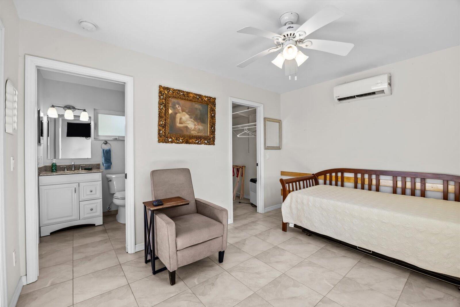 Residence photo 33