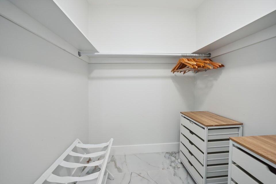  Residence photo 24