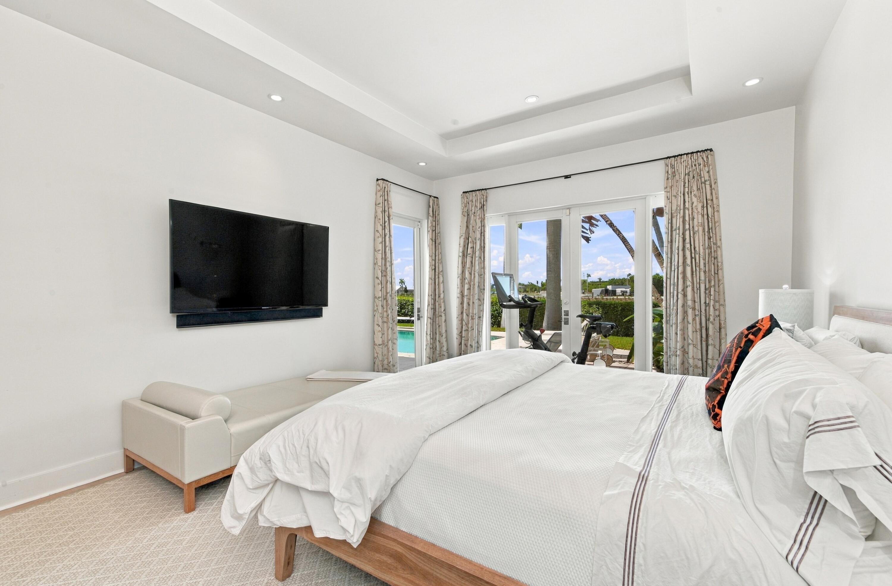 Equestrian Club Estates Residence photo 20