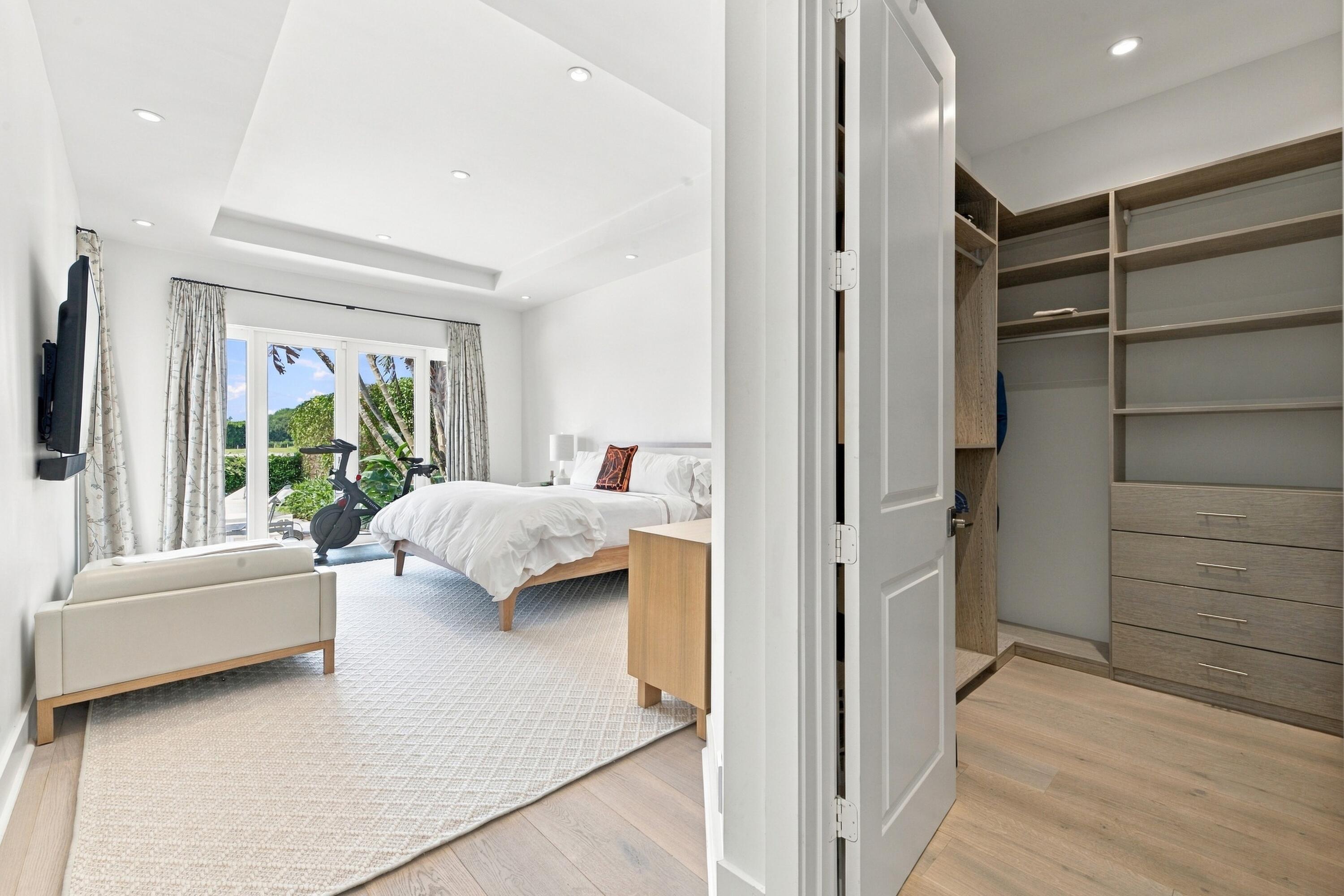 Equestrian Club Estates Residence photo 23