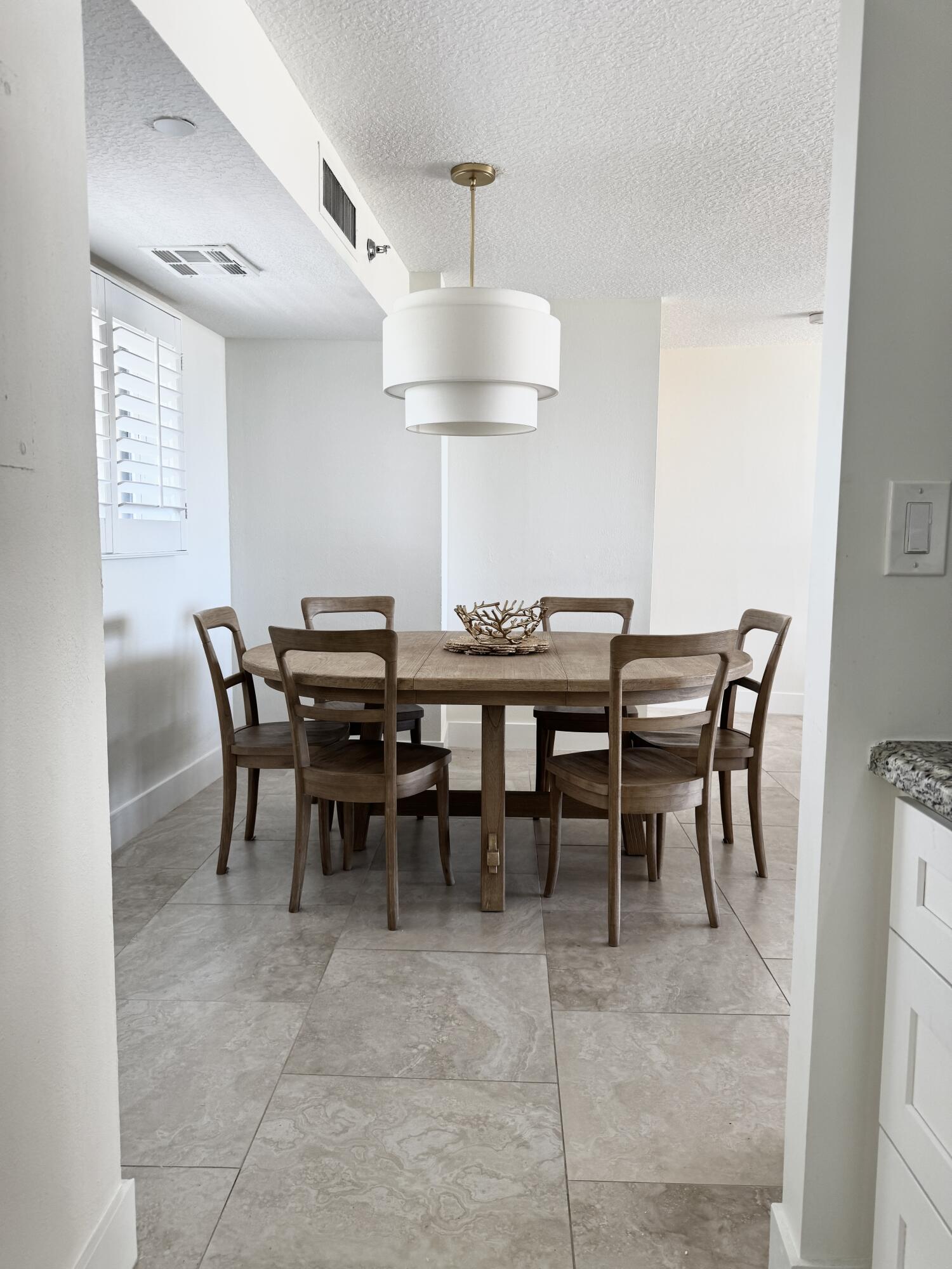 Unit 303 photo 12