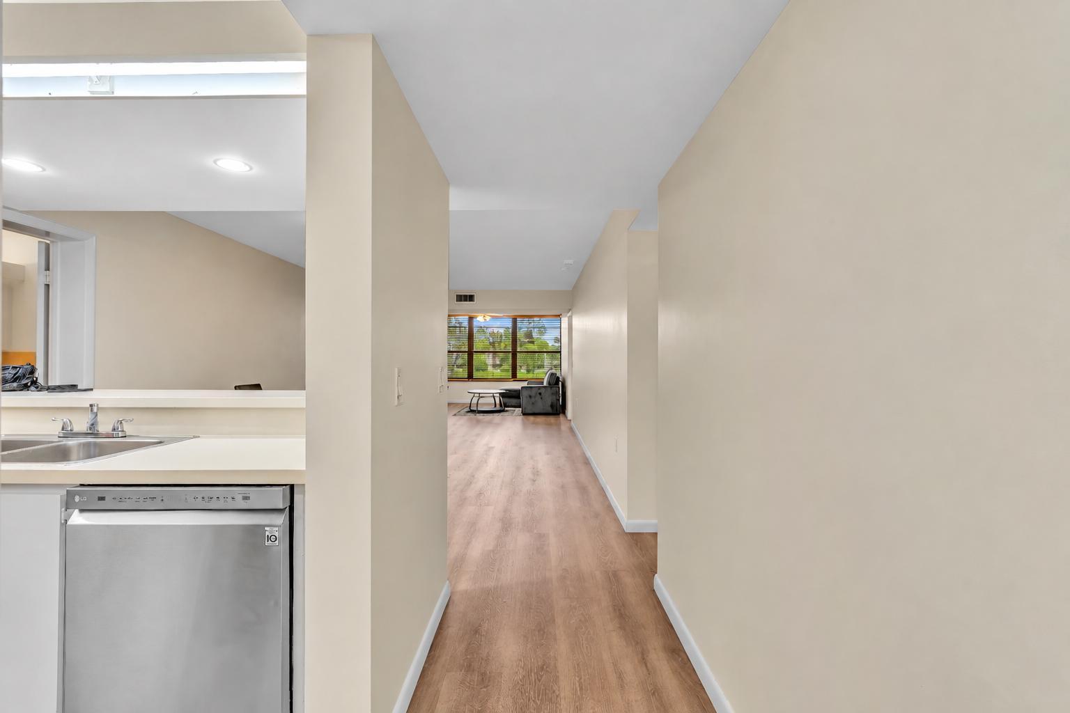 Unit 202 photo 5