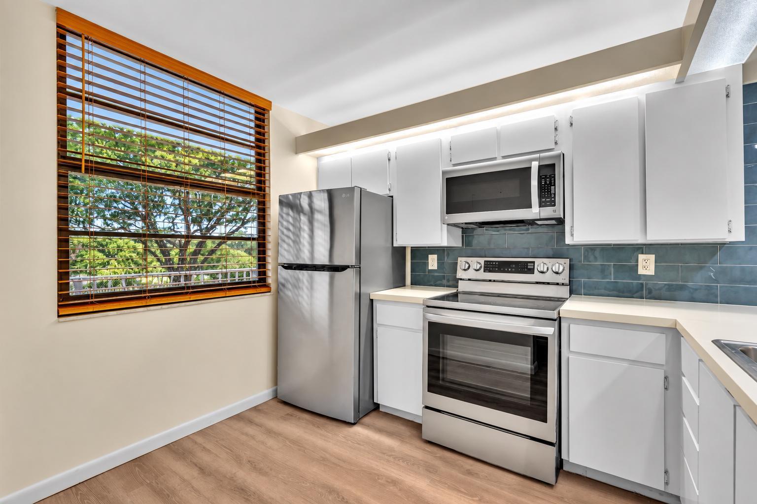 Unit 202 photo 8