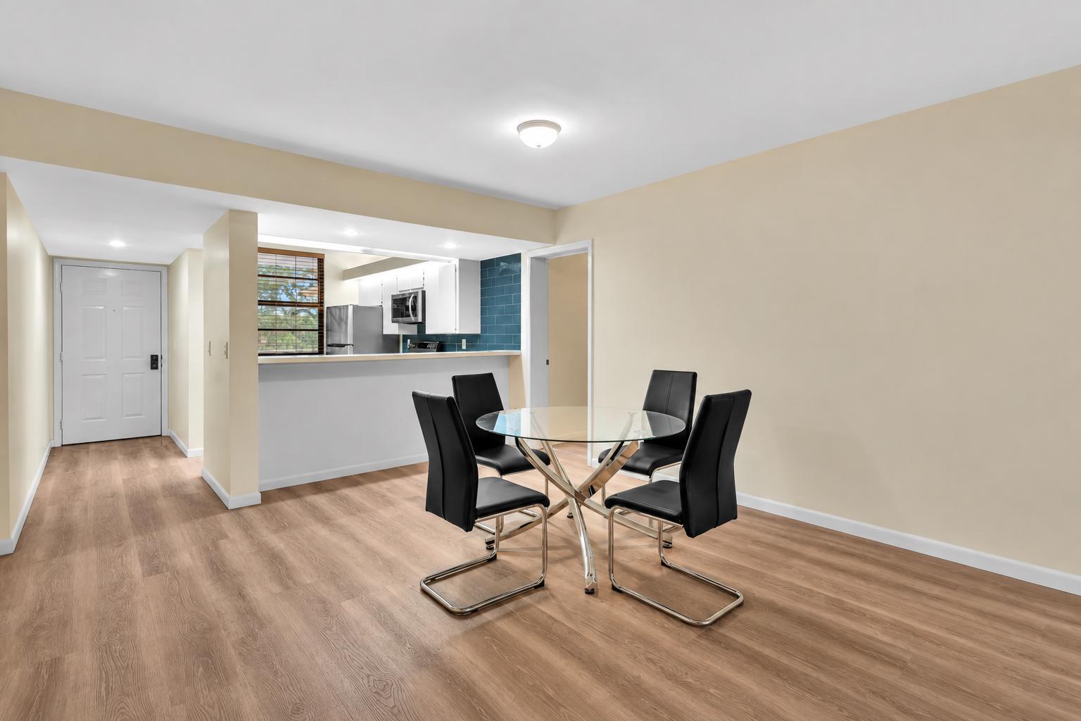 Unit 202 photo 15