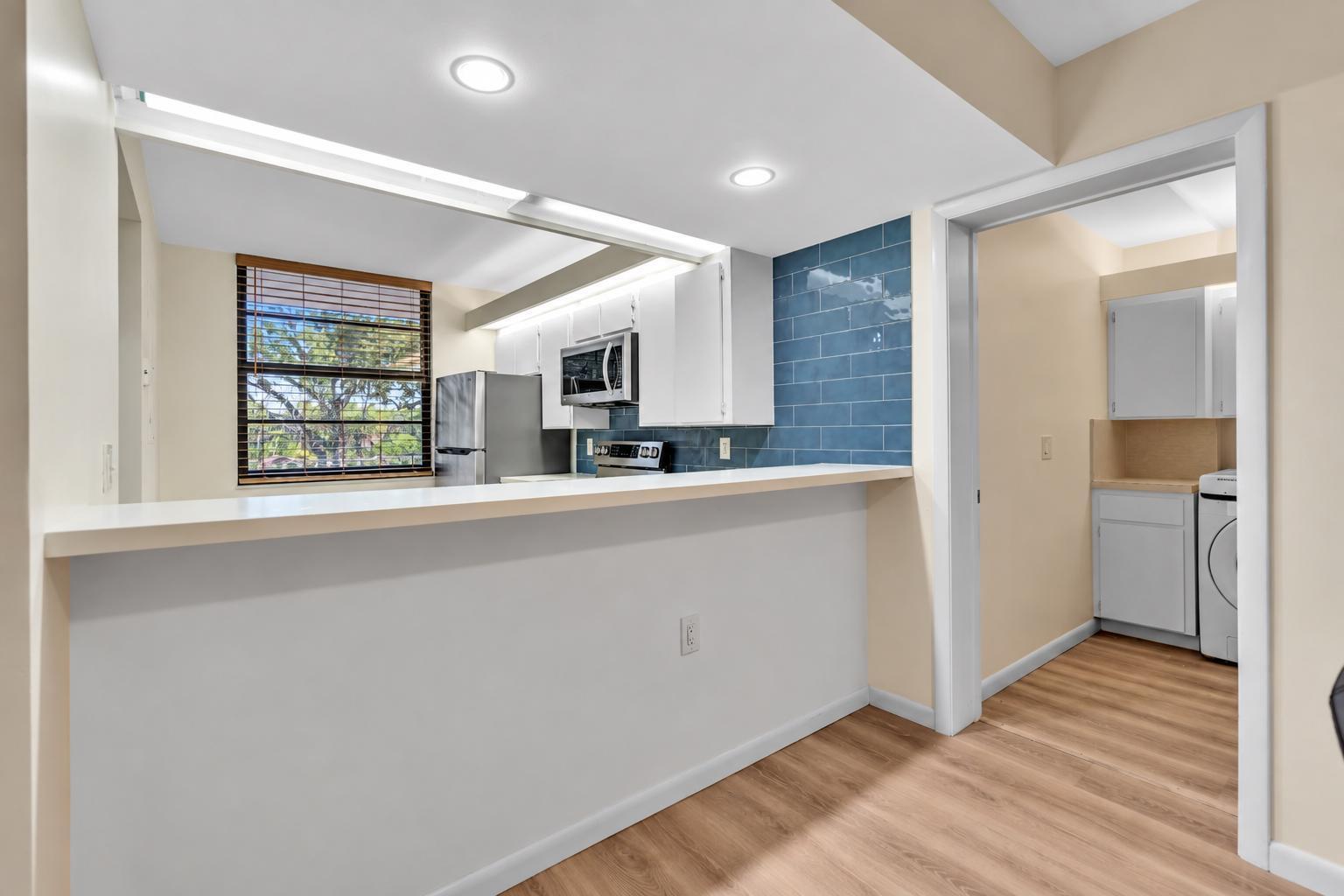 Unit 202 photo 17