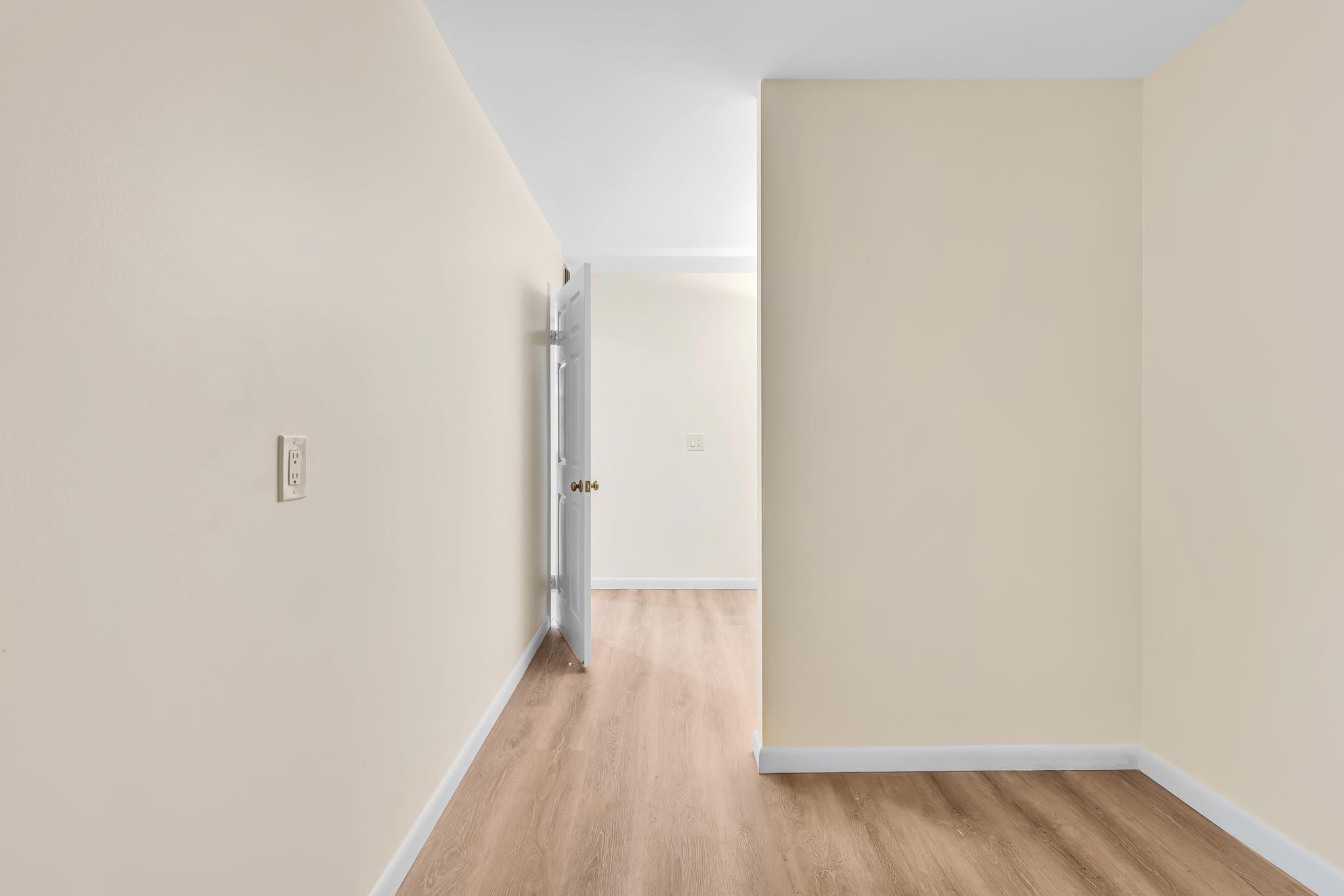 Unit 202 photo 20