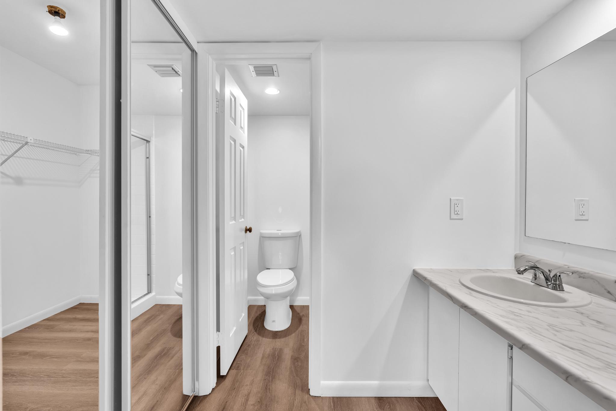 Unit 202 photo 33