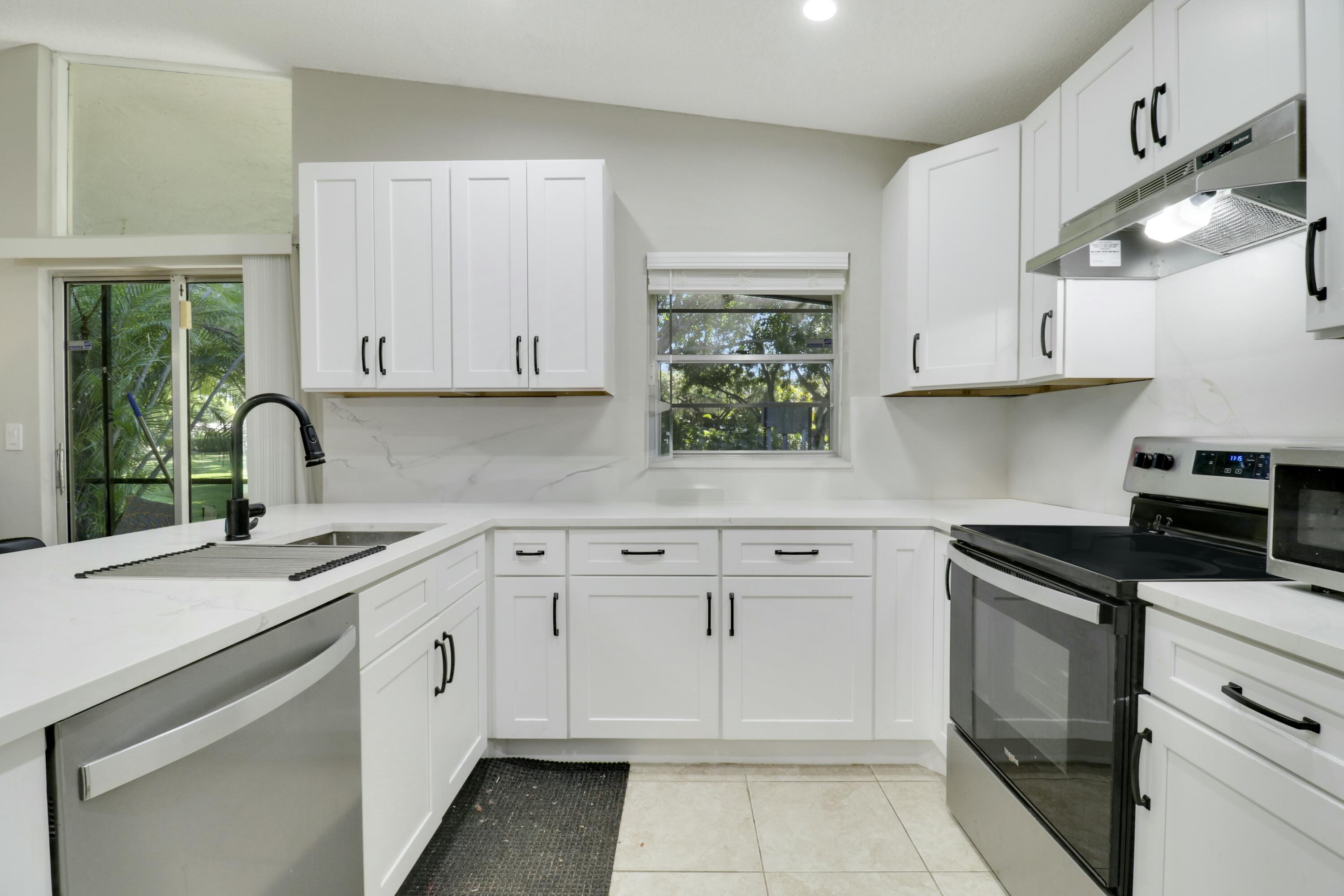Residence photo 2