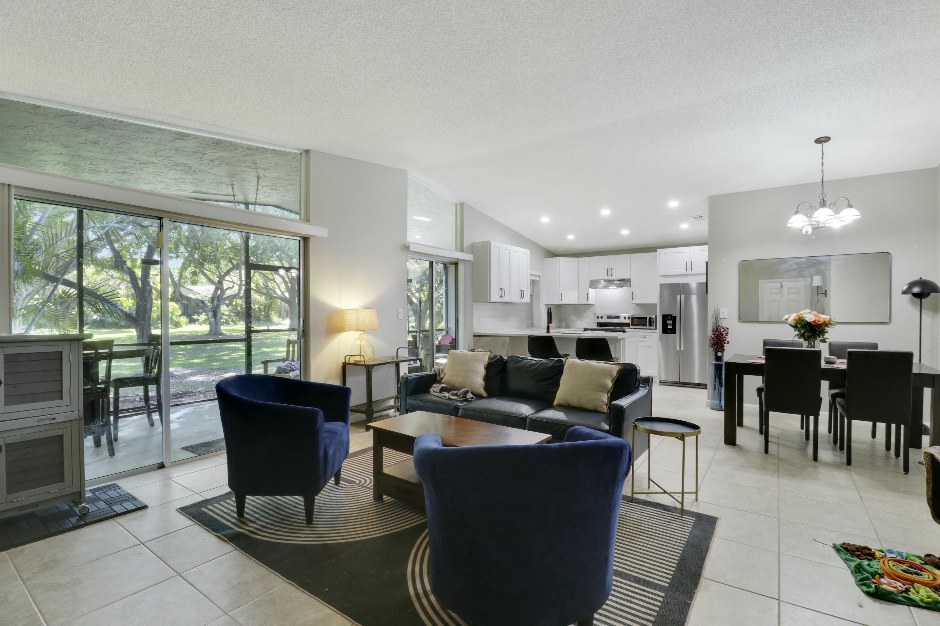 Residence photo 4