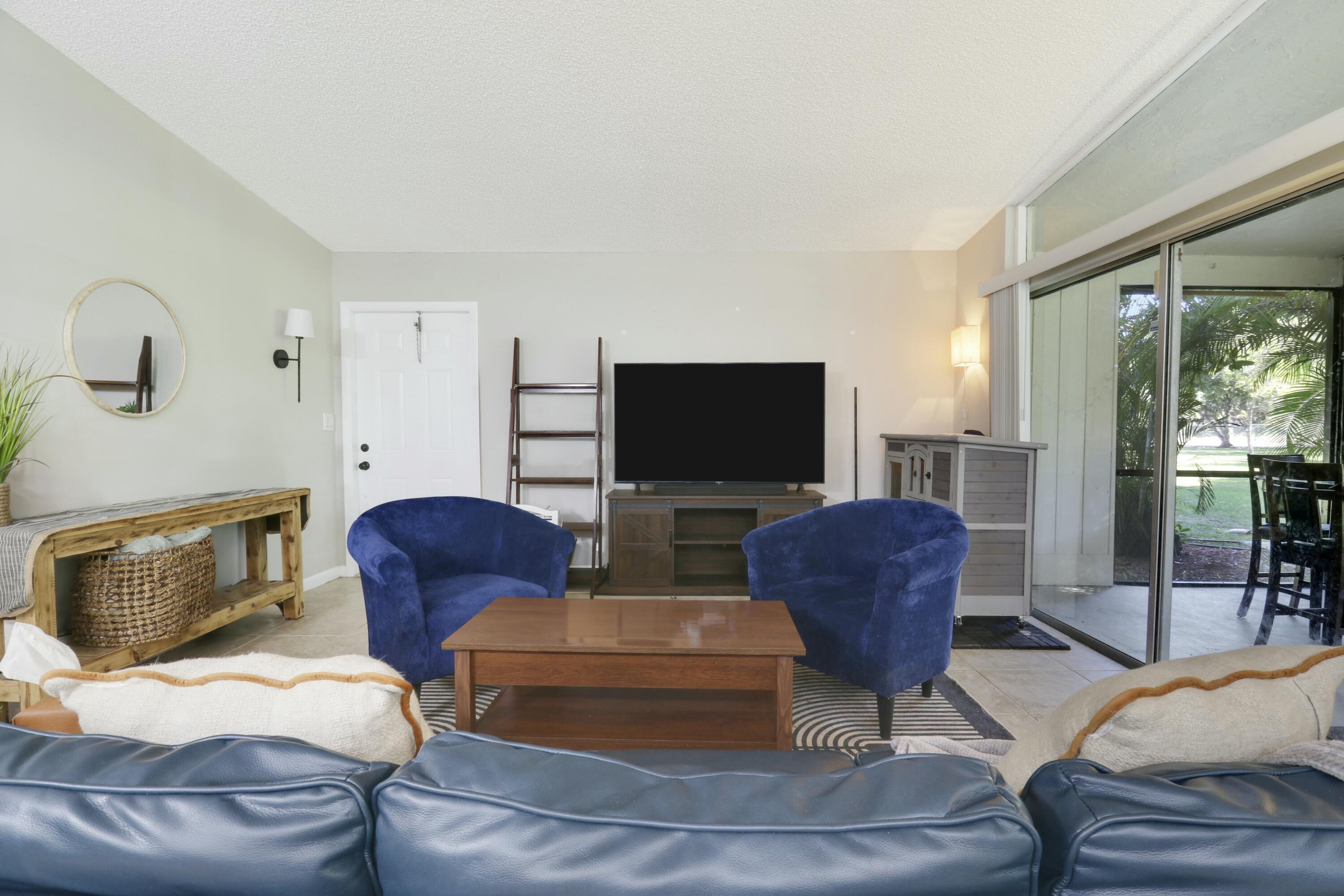 Residence photo 6