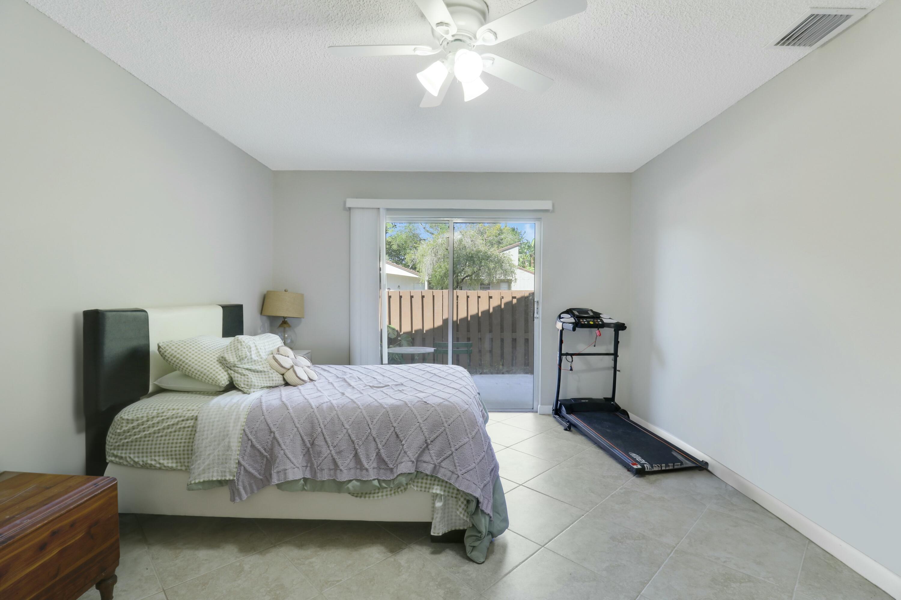 Residence photo 22