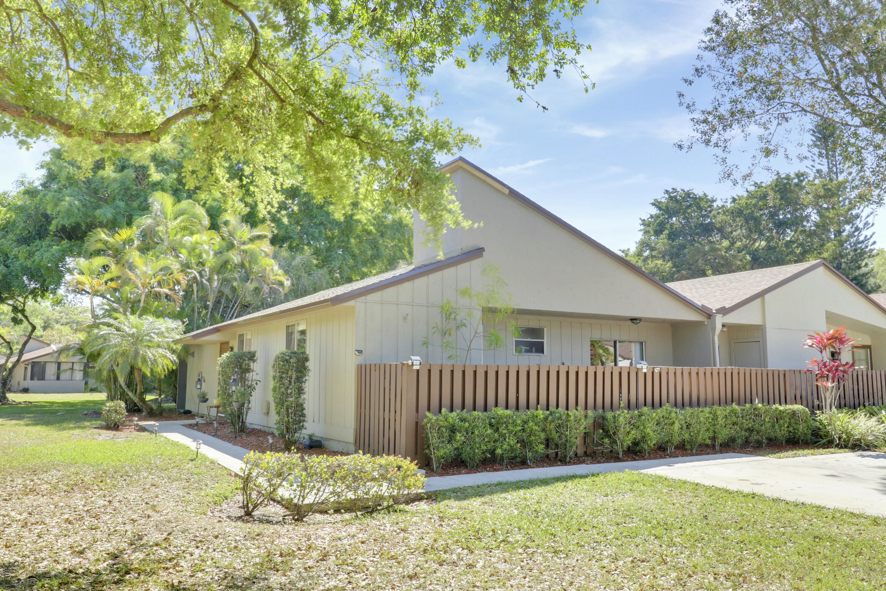 Residence photo 24
