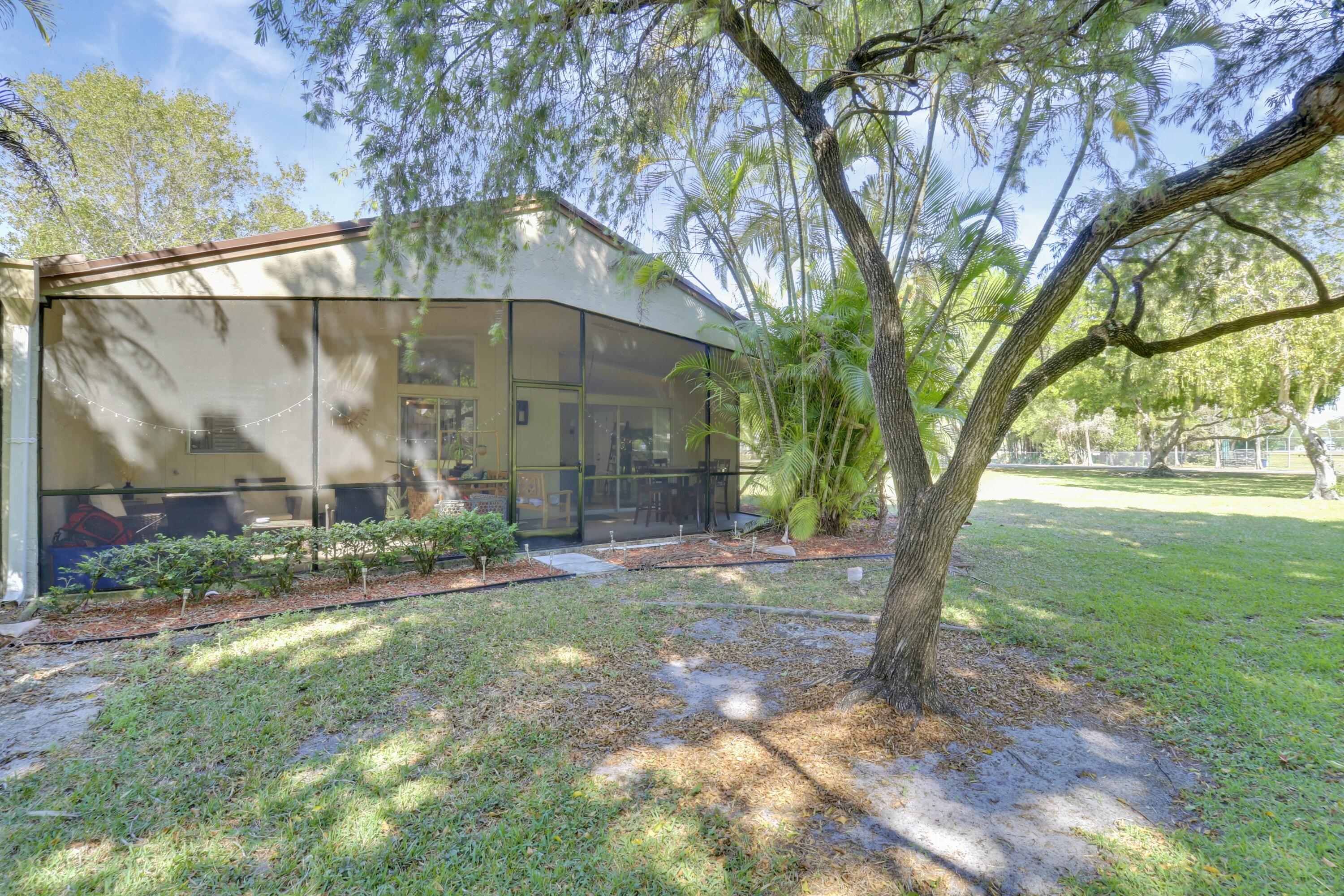 Residence photo 25