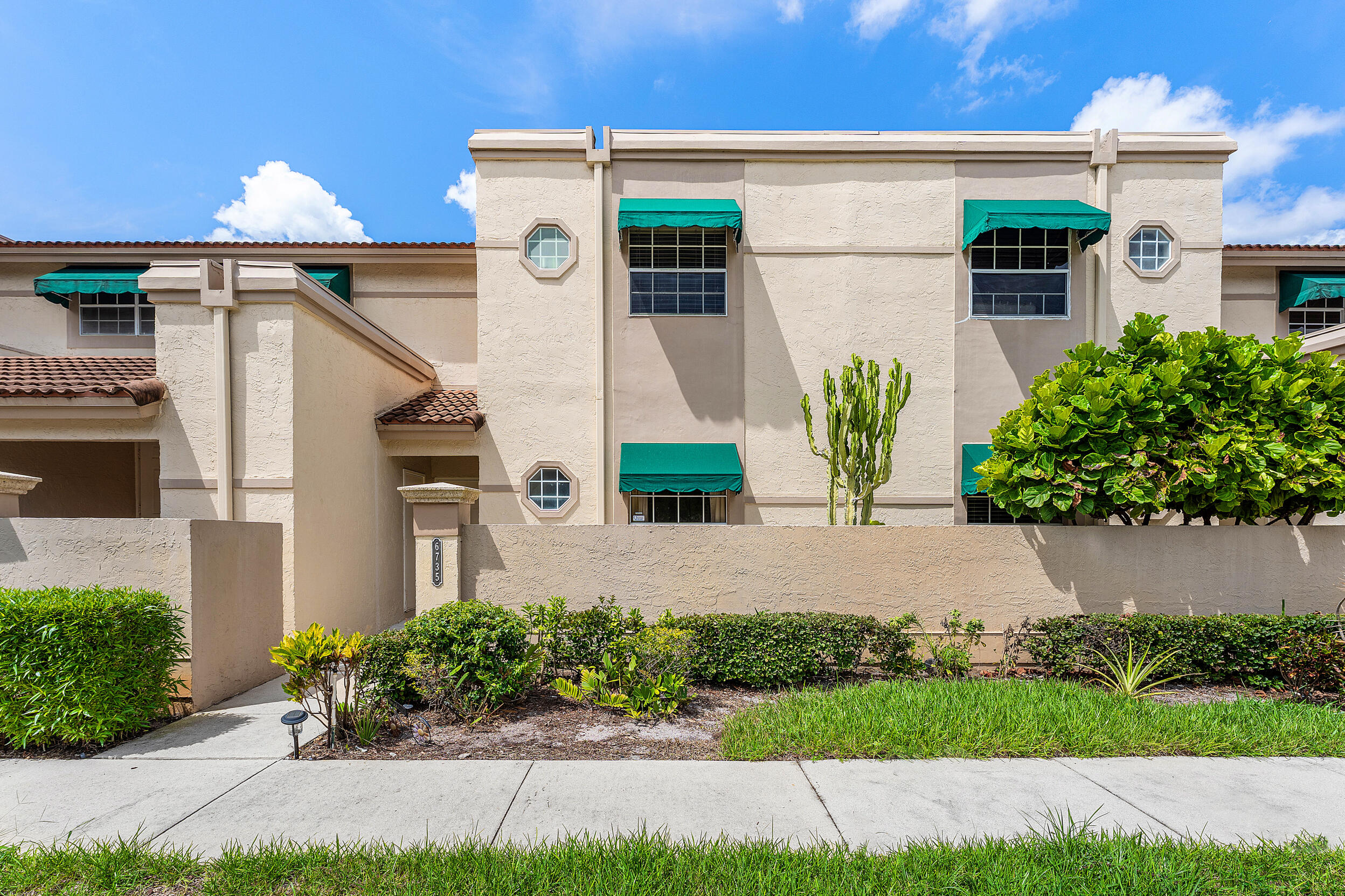 Residence photo 58