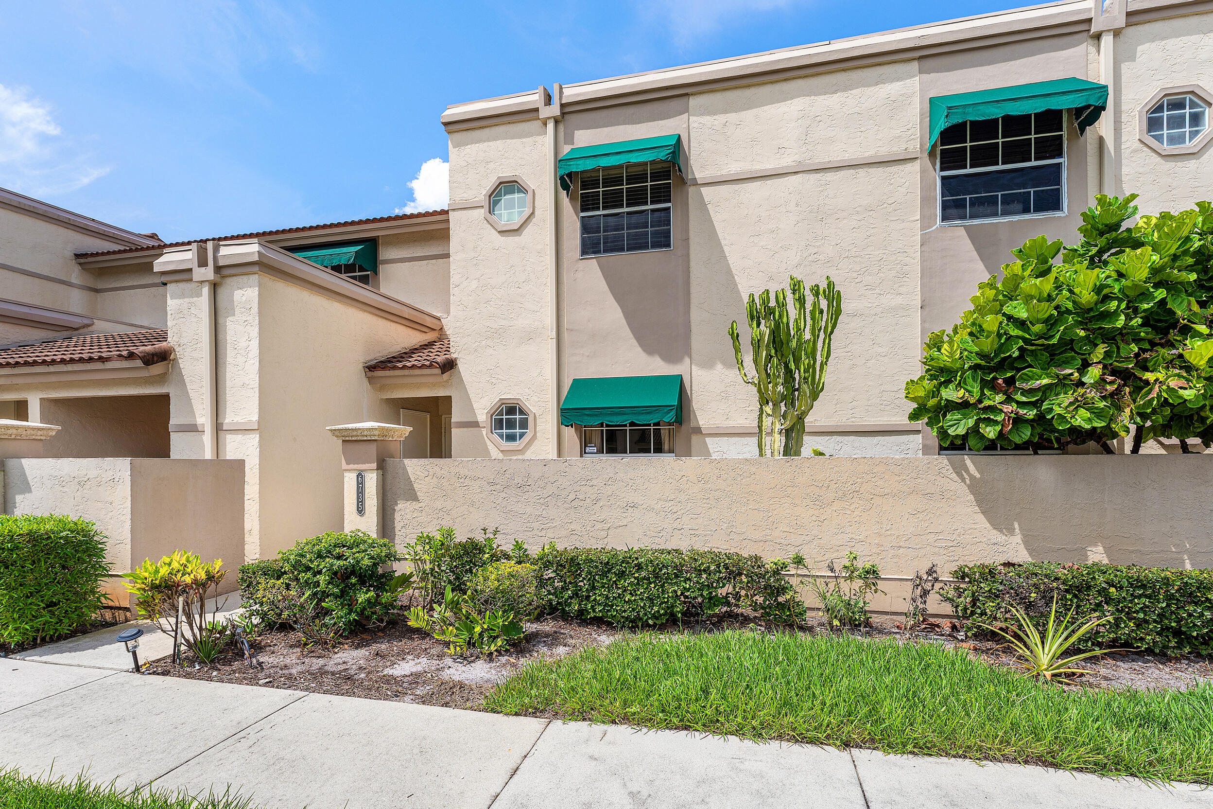 Residence photo 59