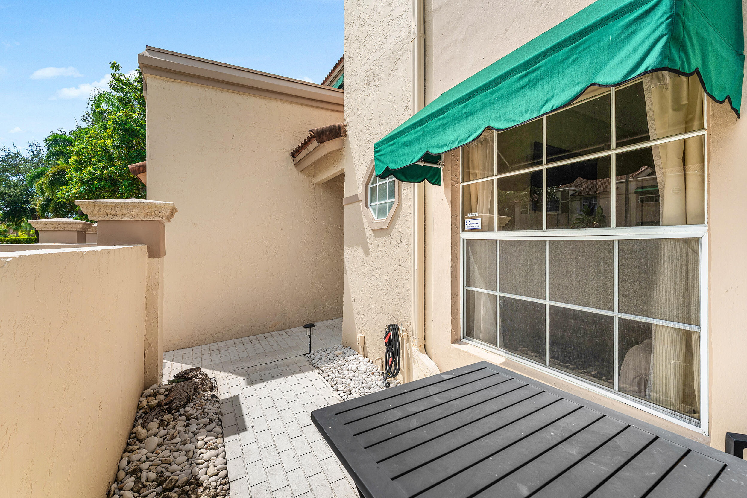 Residence photo 60